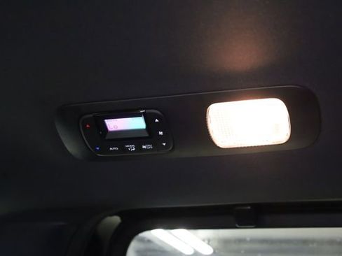 Used 2025 Honda Odyssey Sport-L image 31