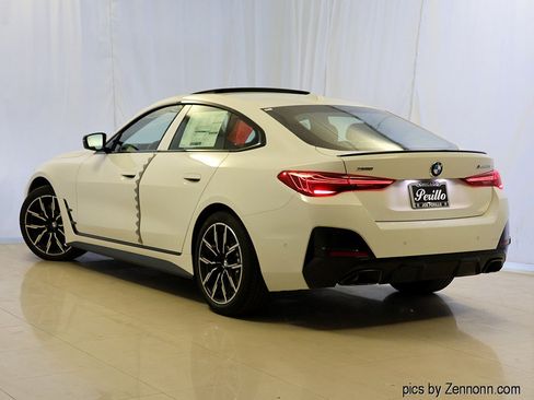 New 2026 BMW 440i xDrive w/ Premium Package AWD/4WD image 9