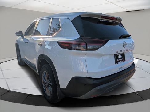 Used 2023 Nissan Rogue S image 3