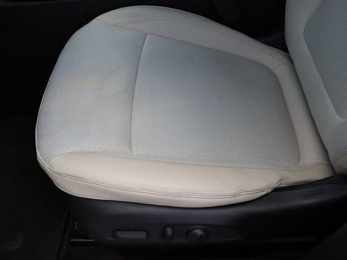 Used 2023 Buick Encore GX Preferred w/ Cold Weather Comfort Package FWD image 21