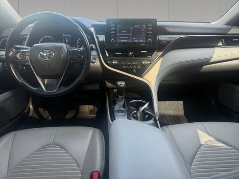 Used 2023 Toyota Camry SE w/ Convenience Package FWD image 12