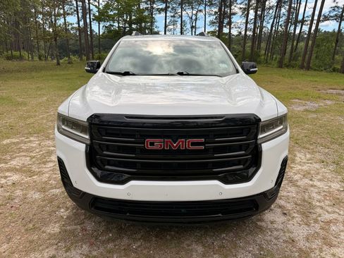 Used 2023 GMC Acadia SLE w/ Driver Convenience Package FWD image 8
