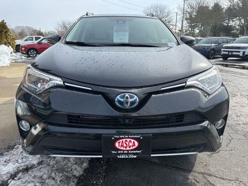 Used 2017 Toyota RAV4 Limited image 2