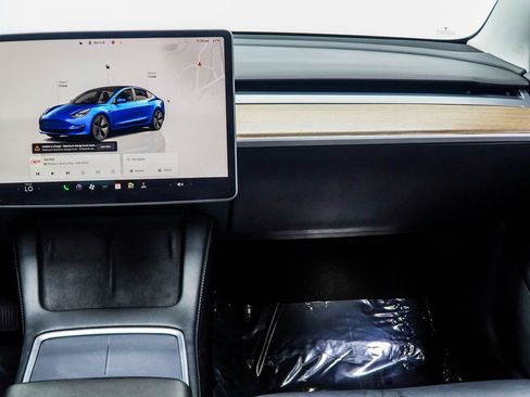 Used 2022 Tesla Model 3 Long Range AWD/4WD image 18