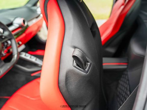 Used 2019 Ferrari 812 Superfast image 36