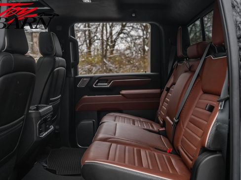 Used 2024 GMC Sierra 2500 Denali Ultimate image 48