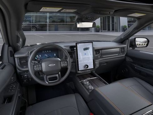 New 2024 Ford Expedition Platinum image 9
