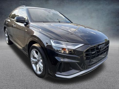 Used 2021 Audi Q8 AWD/4WD image 5