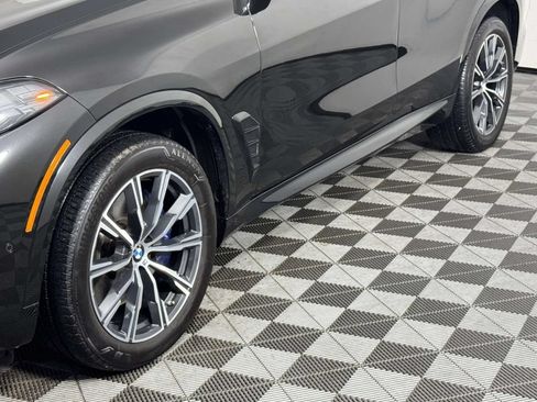 Used 2024 BMW X5 xDrive40i w/ M Sport Package AWD/4WD image 13