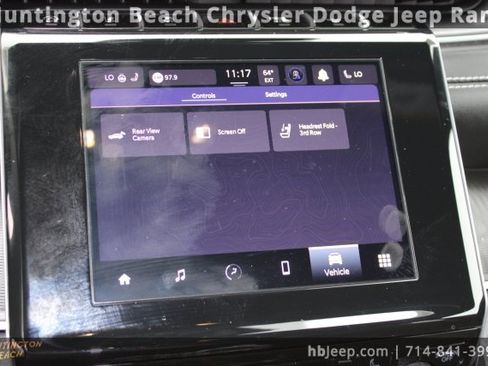 Used 2025 Jeep Grand Cherokee L Altitude image 27