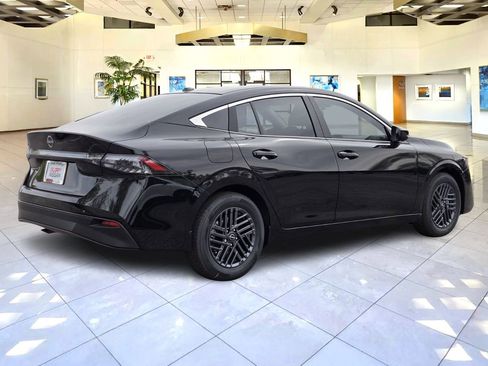 New 2026 Nissan Sentra SV w/ Floor Mat Package FWD image 3