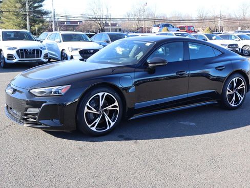 Used 2023 Audi e-tron GT Premium Plus image 1