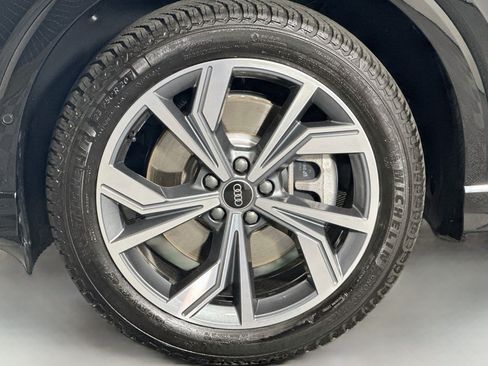 Used 2023 Audi Q4 e-tron Premium Plus w/ Premium Plus AWD/4WD image 11