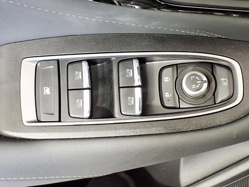 Certified 2025 Subaru Outback Touring AWD/4WD image 14