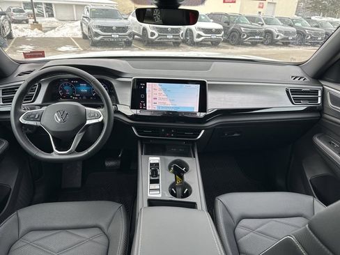 New 2026 Volkswagen Atlas Cross Sport SE image 12