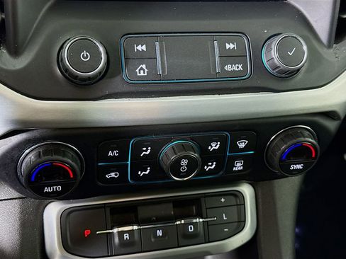 Used 2020 GMC Acadia SLT image 7