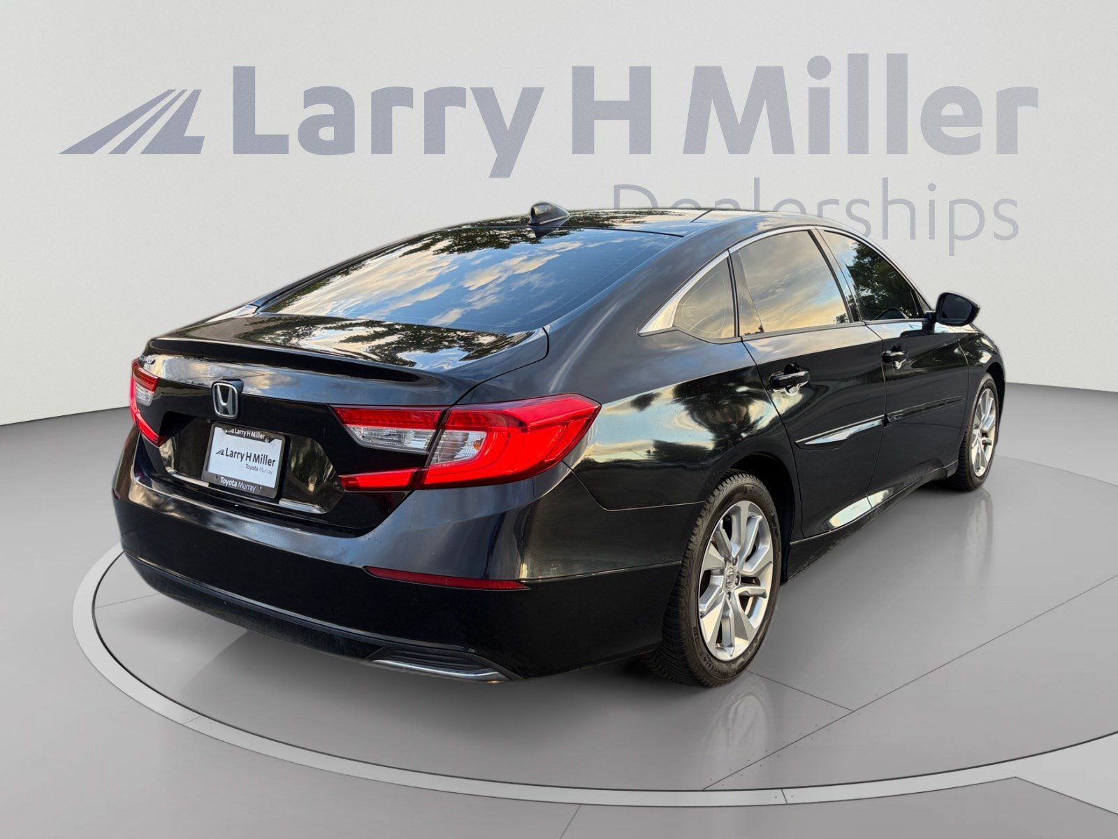 Used 2019 Honda Accord LX image 5