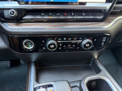 Used 2024 Chevrolet Silverado 1500 RST AWD/4WD image 25