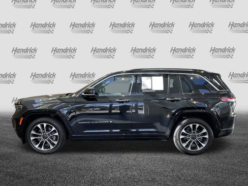 Used 2023 Jeep Grand Cherokee Overland w/ Advanced Protech Group III image 7