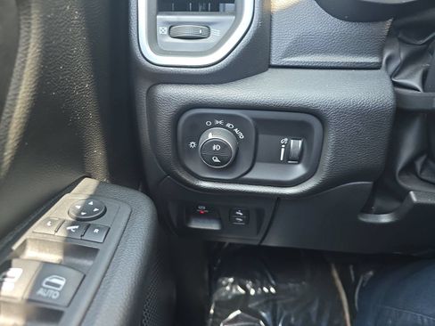 Used 2024 RAM 1500 Big Horn AWD/4WD image 28