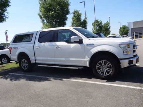 Used 2017 Ford F150 Lariat w/ Trailer Tow Package image 5