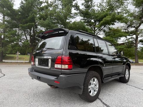 Used 2003 Lexus LX 470 4WD image 3
