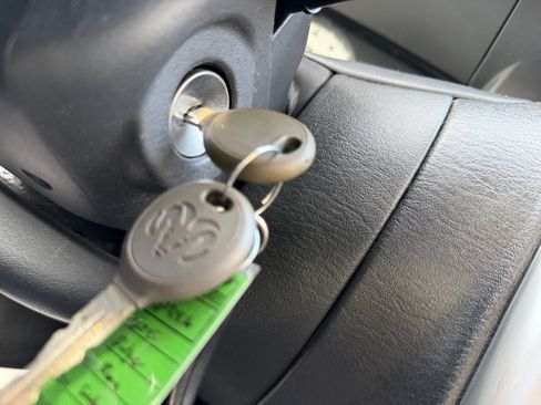 Used 2005 Dodge Neon SXT w/ Sport Appearance Group image 26