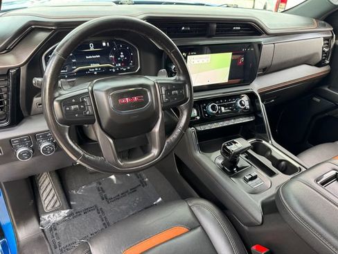 Used 2022 GMC Sierra 1500 AT4 w/ AT4 Preferred Package AWD/4WD image 12