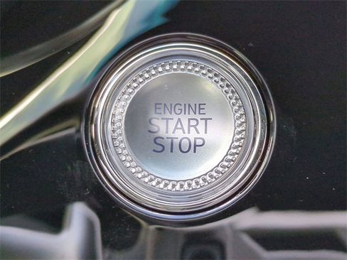 Certified 2025 Genesis G70 2.5T image 10