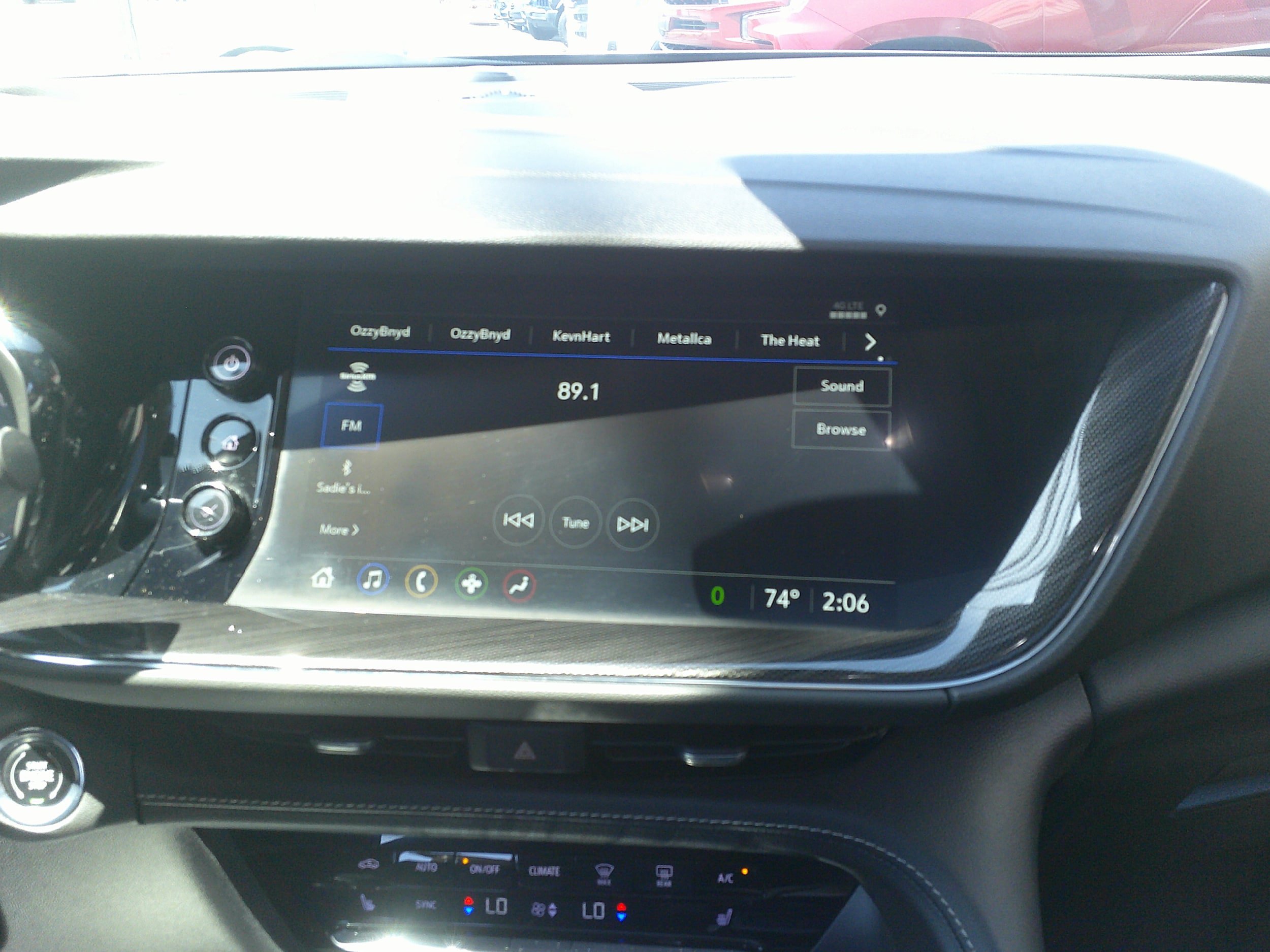 Used 2023 Buick Envision Essence w/ Sport Touring Package AWD/4WD image 21