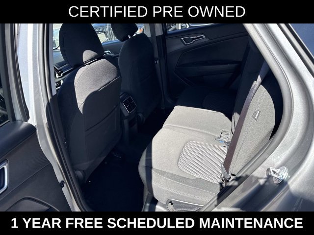 Used 2025 Kia Sportage LX FWD image 16