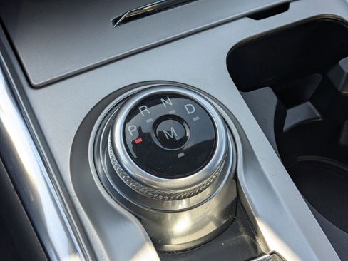 Used 2020 Ford Explorer Limited image 28