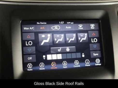 Used 2019 Jeep Cherokee Latitude Plus AWD/4WD image 45