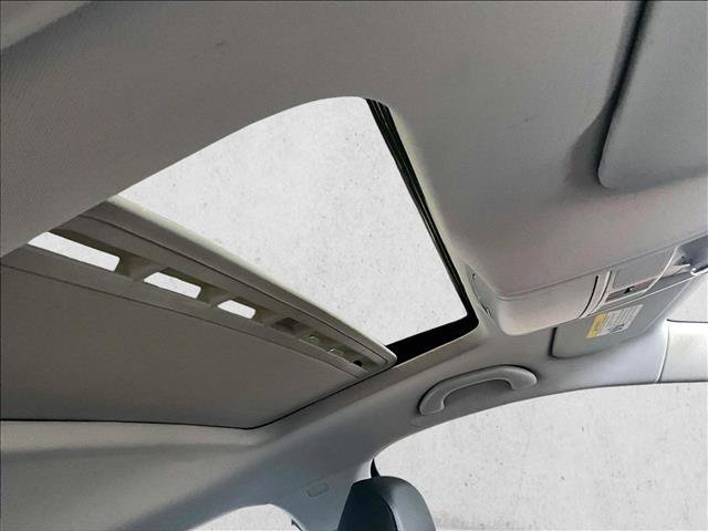 Used 2017 Volkswagen Jetta SE FWD image 16