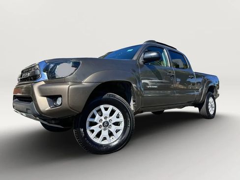 Used 2012 Toyota Tacoma 4x4 Double Cab w/ SR5 Pkg image 18
