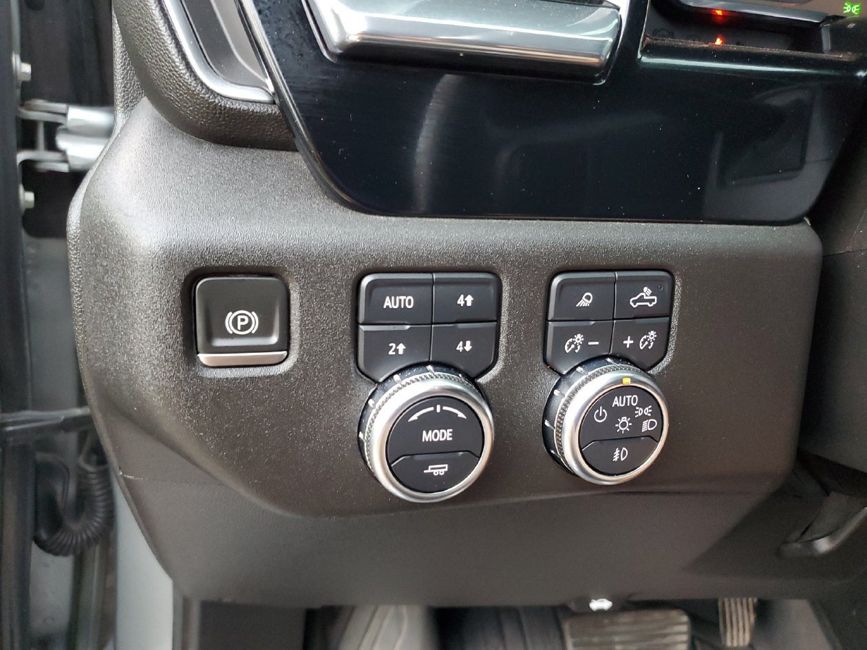 Used 2024 GMC Sierra 2500 SLT AWD/4WD image 31