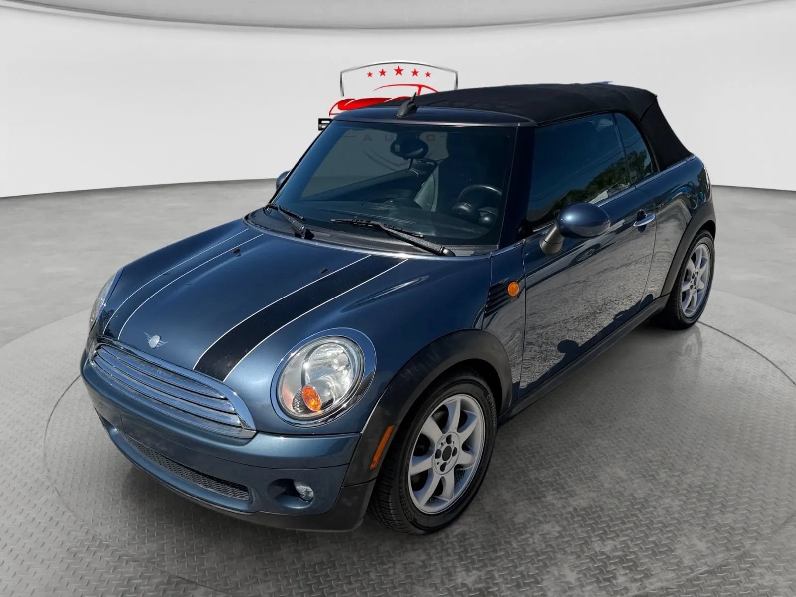 Used 2010 MINI Cooper Convertible FWD image 1