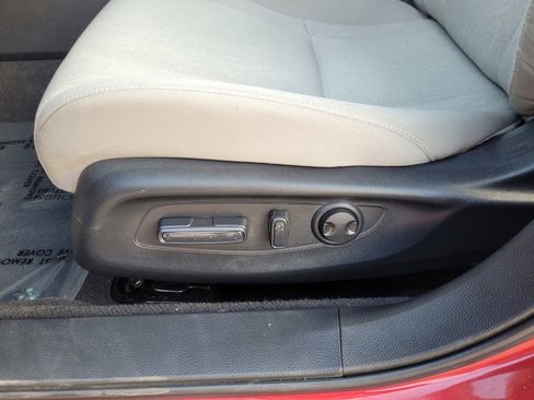 Used 2024 Honda Accord EX image 11