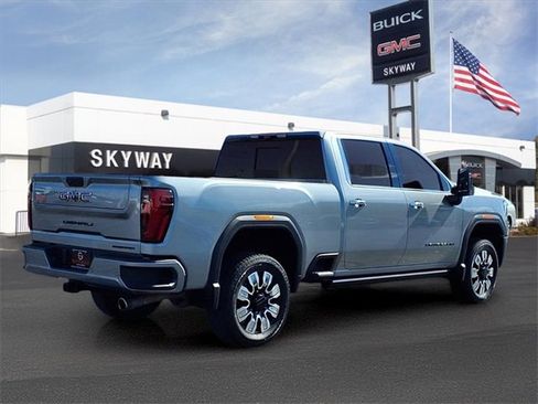Used 2024 GMC Sierra 2500 Denali w/ Denali Reserve Package image 5