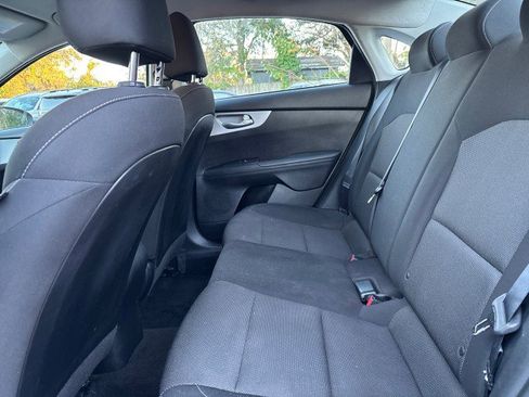 Used 2023 Kia Forte LXS image 11