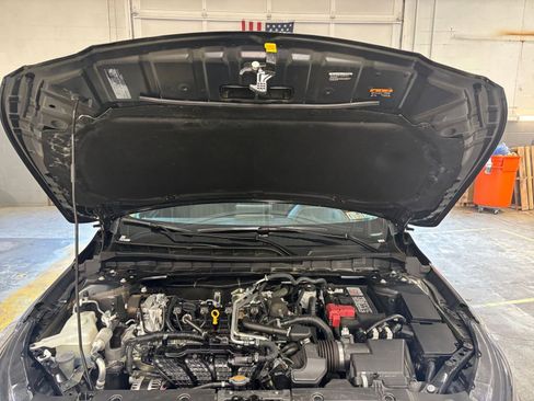 Used 2025 Nissan Altima 2.5 SV image 32