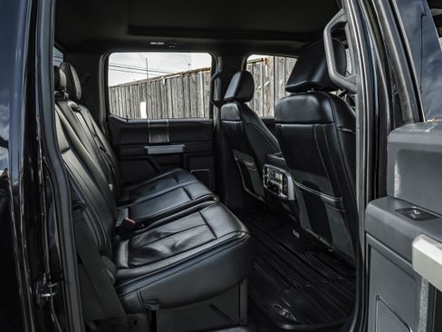 Used 2022 Ford F450 Lariat w/ Chrome Package image 36