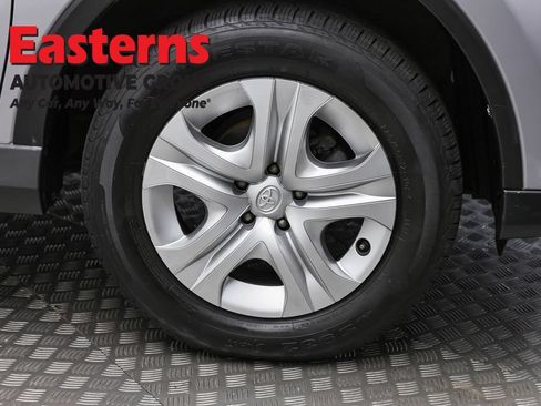 Used 2018 Toyota RAV4 LE w/ All Weather Liner Package FWD image 30