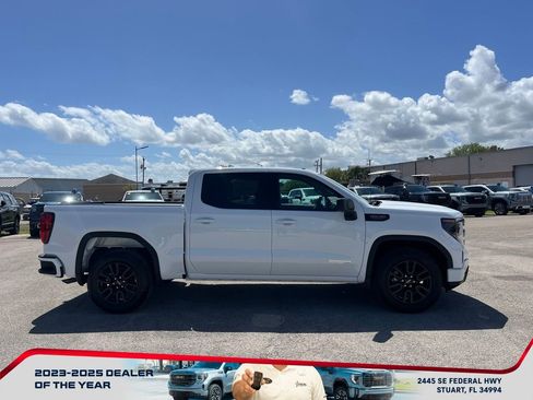 New 2026 GMC Sierra 1500 Elevation image 8