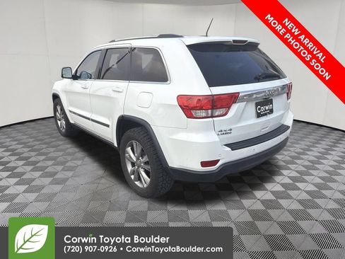 Used 2013 Jeep Grand Cherokee Laredo AWD/4WD image 5