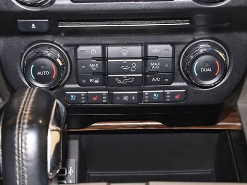 Certified 2018 Ford F150 Lariat image 35