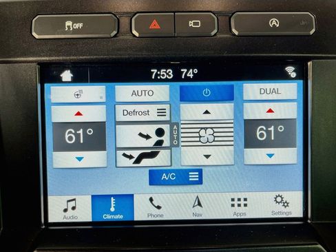 Used 2018 Ford F150 Lariat w/ Equipment Group 502A Luxury AWD/4WD image 22