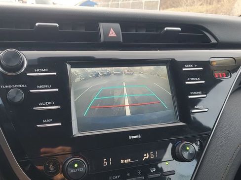 Used 2020 Toyota Camry LE image 23