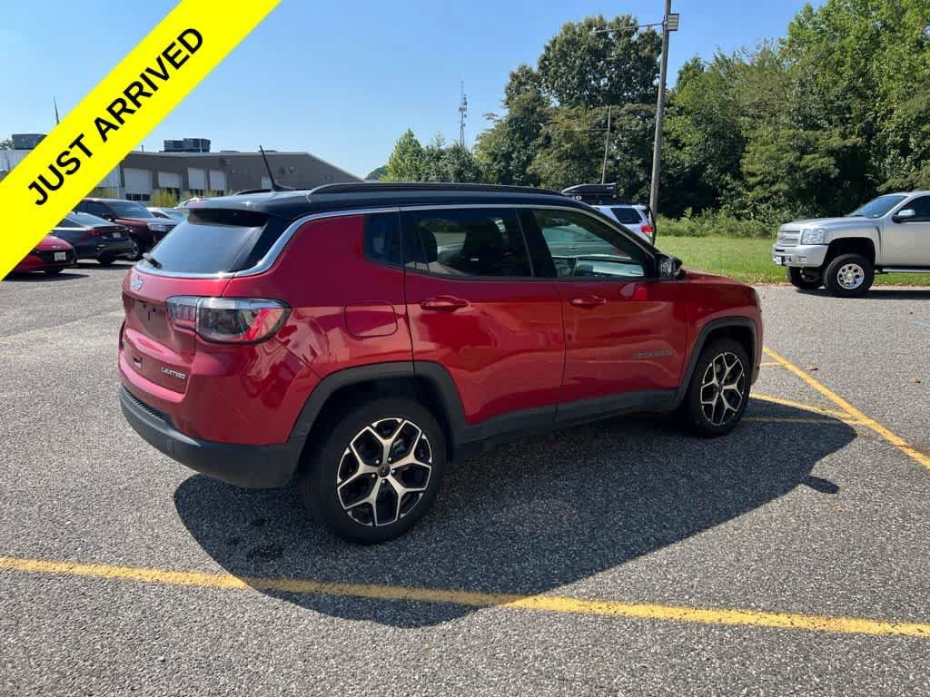 Used 2025 Jeep Compass Limited AWD/4WD image 5