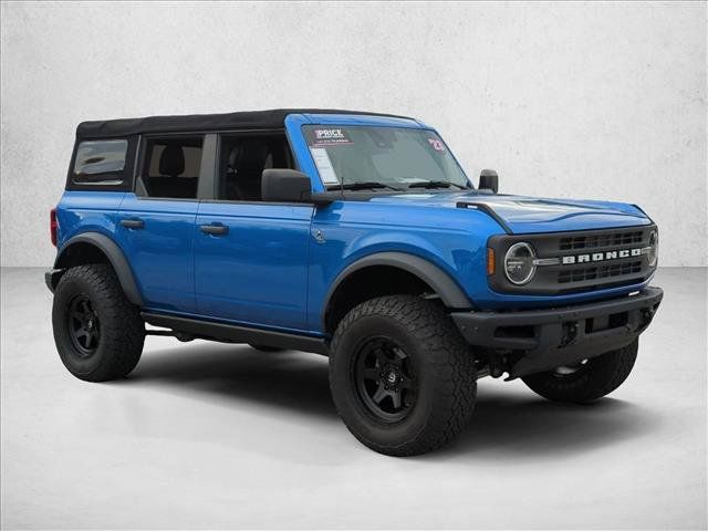 Used 2022 Ford Bronco Black Diamond AWD/4WD image 3